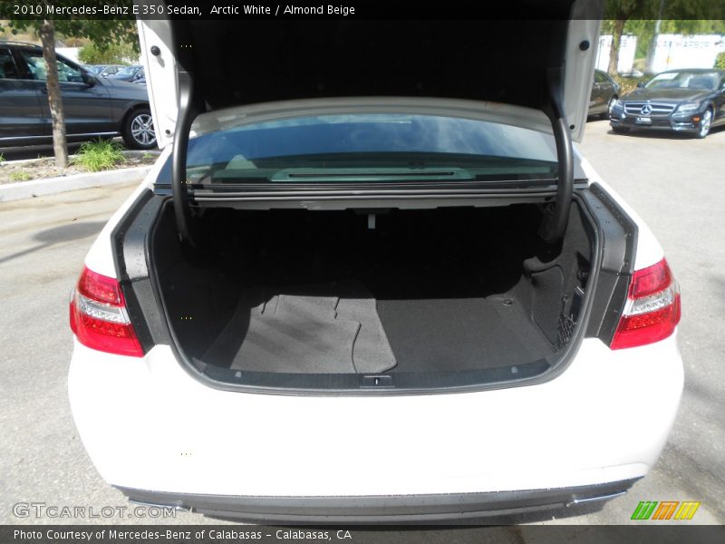 Arctic White / Almond Beige 2010 Mercedes-Benz E 350 Sedan