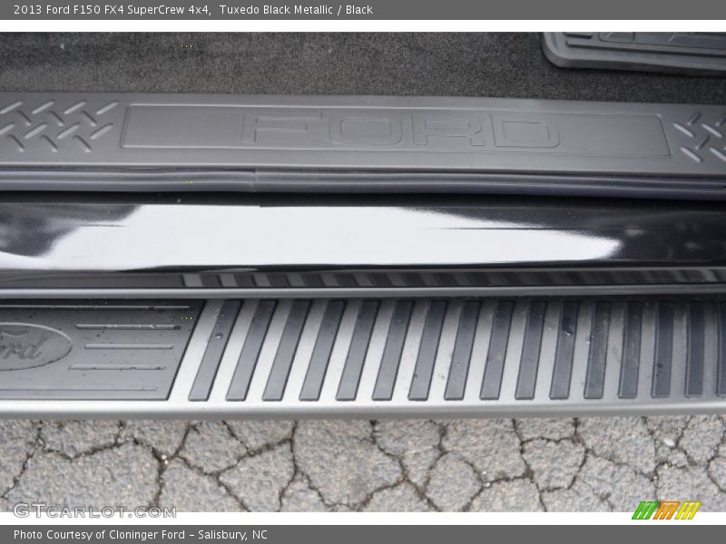 Tuxedo Black Metallic / Black 2013 Ford F150 FX4 SuperCrew 4x4