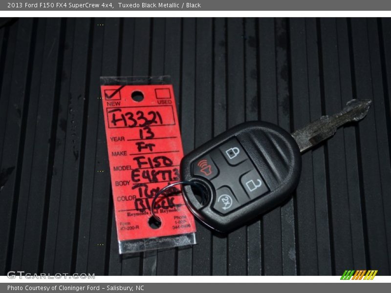 Tuxedo Black Metallic / Black 2013 Ford F150 FX4 SuperCrew 4x4