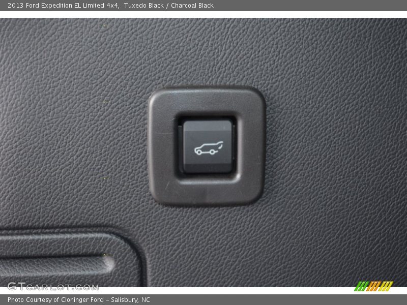 Tuxedo Black / Charcoal Black 2013 Ford Expedition EL Limited 4x4