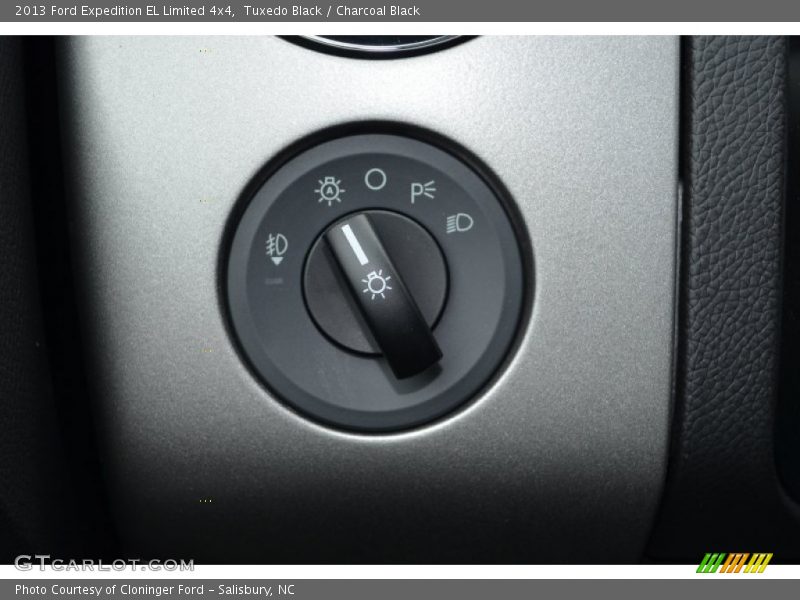 Controls of 2013 Expedition EL Limited 4x4
