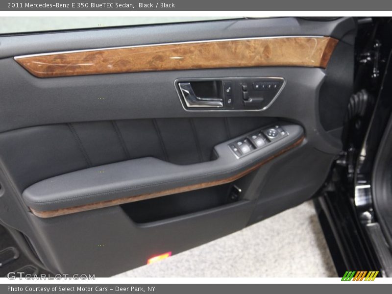 Black / Black 2011 Mercedes-Benz E 350 BlueTEC Sedan