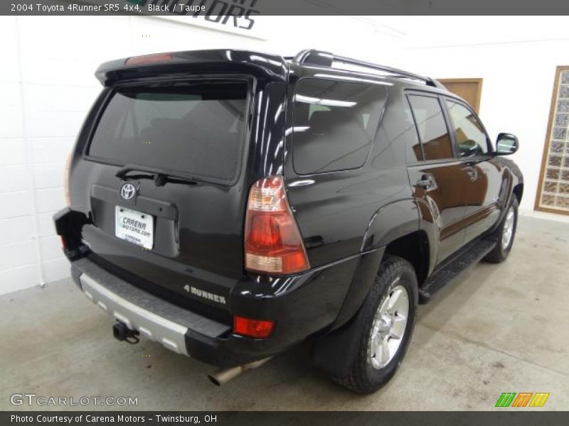 Black / Taupe 2004 Toyota 4Runner SR5 4x4