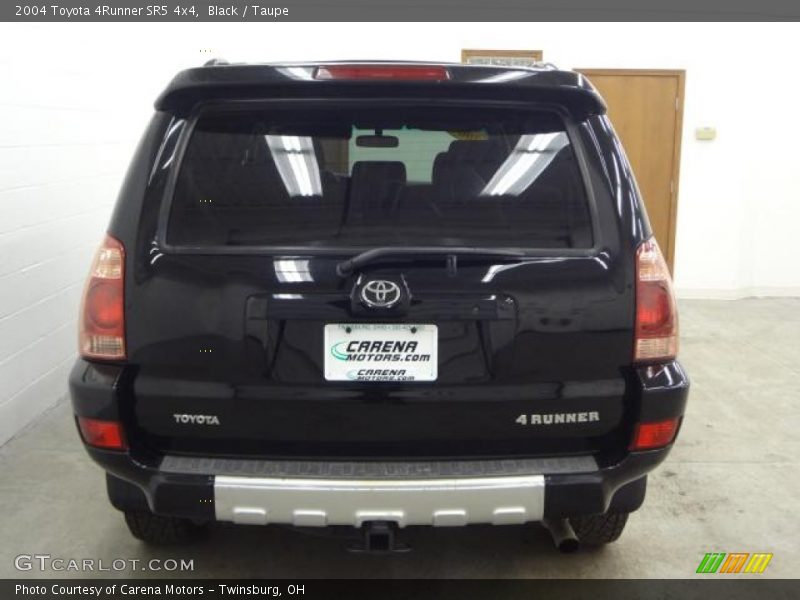 Black / Taupe 2004 Toyota 4Runner SR5 4x4