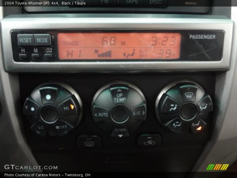 Black / Taupe 2004 Toyota 4Runner SR5 4x4