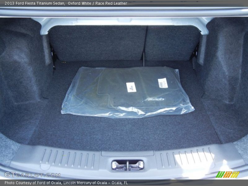 Oxford White / Race Red Leather 2013 Ford Fiesta Titanium Sedan