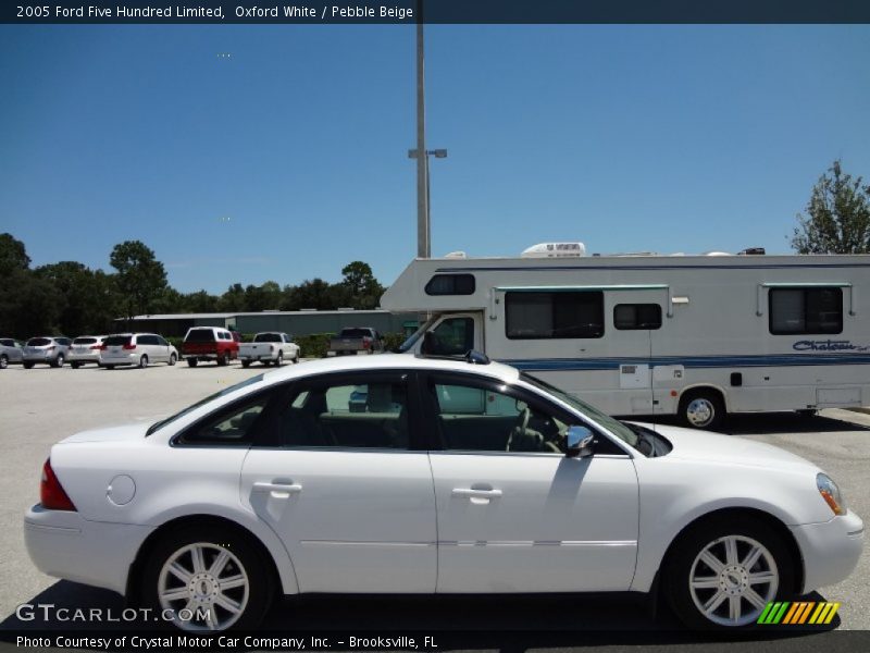 Oxford White / Pebble Beige 2005 Ford Five Hundred Limited