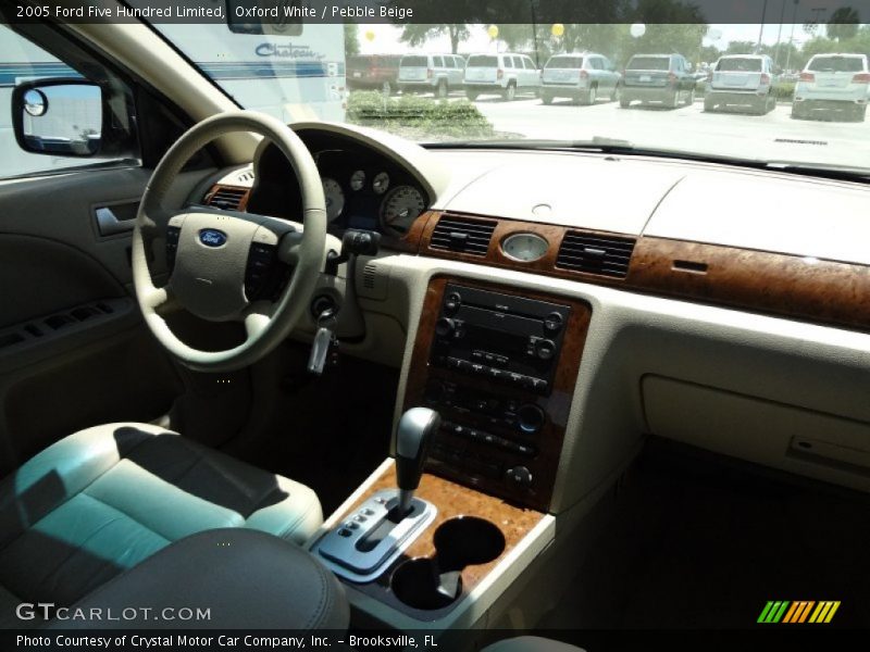 Oxford White / Pebble Beige 2005 Ford Five Hundred Limited