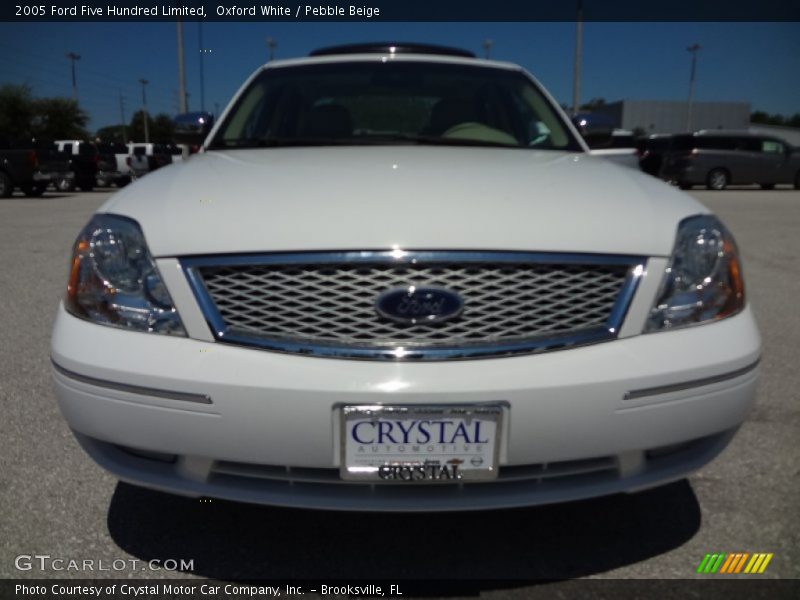 Oxford White / Pebble Beige 2005 Ford Five Hundred Limited