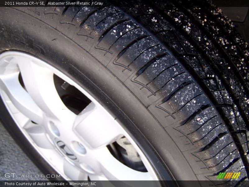 Alabaster Silver Metallic / Gray 2011 Honda CR-V SE