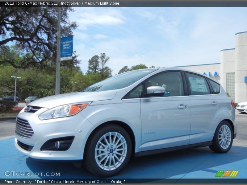Front 3/4 View of 2013 C-Max Hybrid SEL