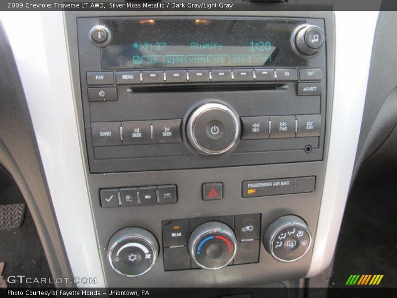 Silver Moss Metallic / Dark Gray/Light Gray 2009 Chevrolet Traverse LT AWD
