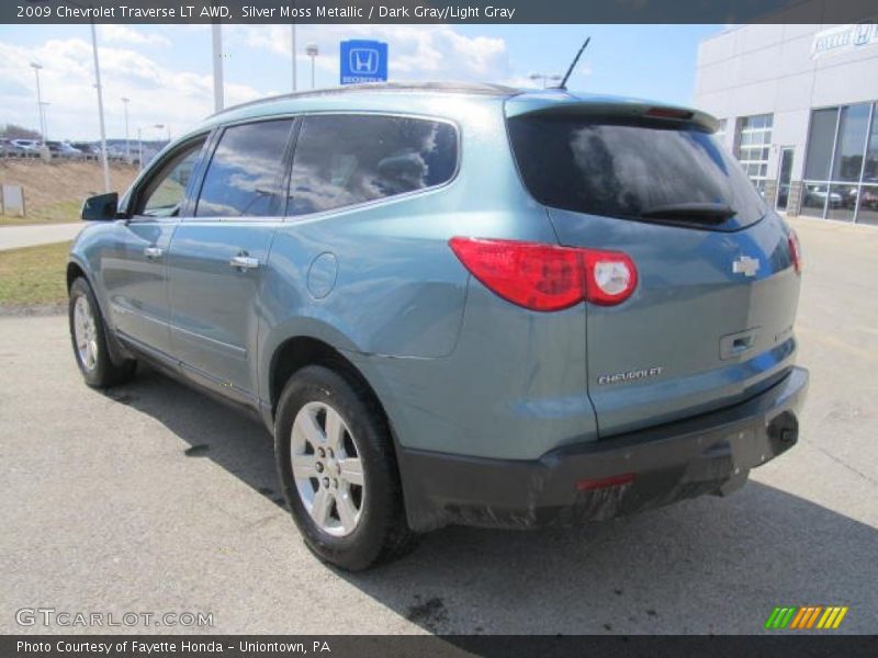 Silver Moss Metallic / Dark Gray/Light Gray 2009 Chevrolet Traverse LT AWD