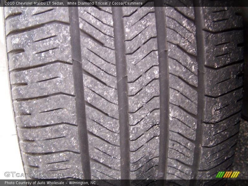 White Diamond Tricoat / Cocoa/Cashmere 2010 Chevrolet Malibu LT Sedan
