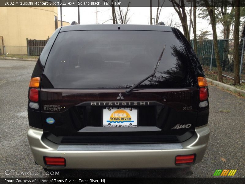 Solano Black Pearl / Tan 2002 Mitsubishi Montero Sport XLS 4x4