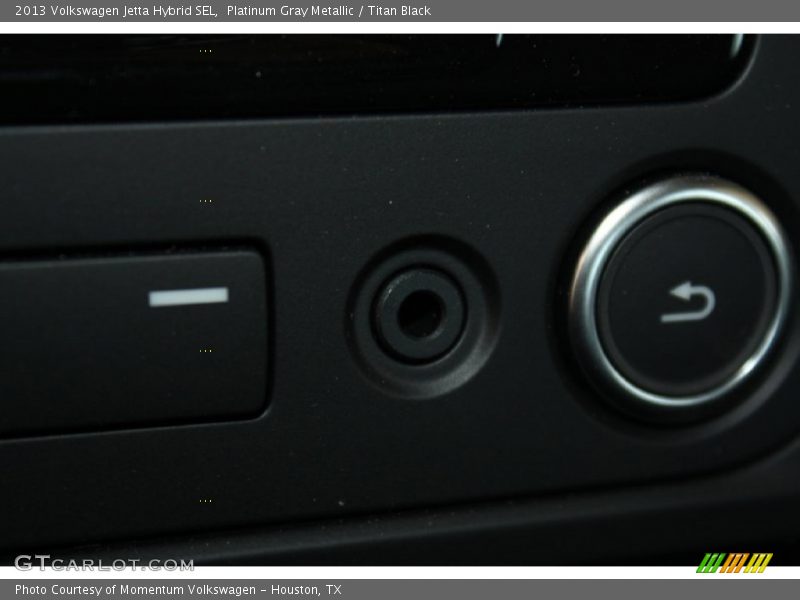Platinum Gray Metallic / Titan Black 2013 Volkswagen Jetta Hybrid SEL