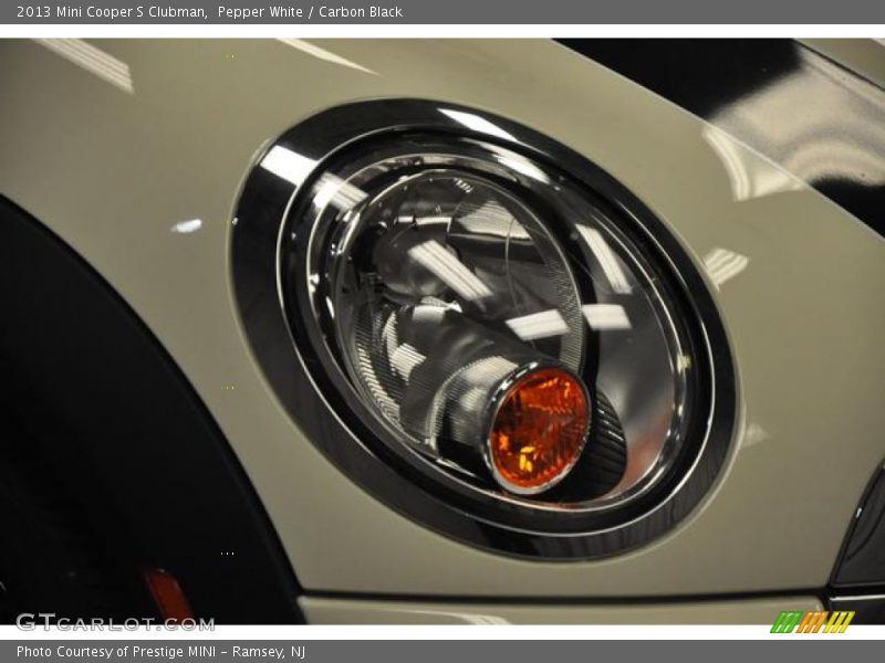 Pepper White / Carbon Black 2013 Mini Cooper S Clubman