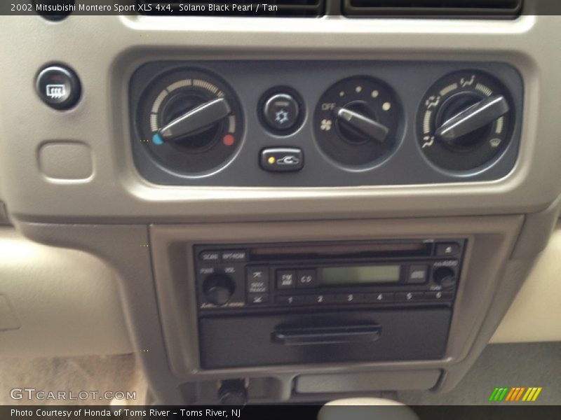 Controls of 2002 Montero Sport XLS 4x4