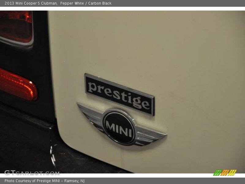 Pepper White / Carbon Black 2013 Mini Cooper S Clubman