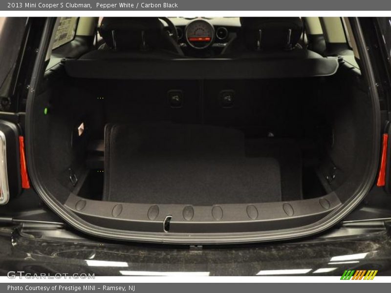 Pepper White / Carbon Black 2013 Mini Cooper S Clubman
