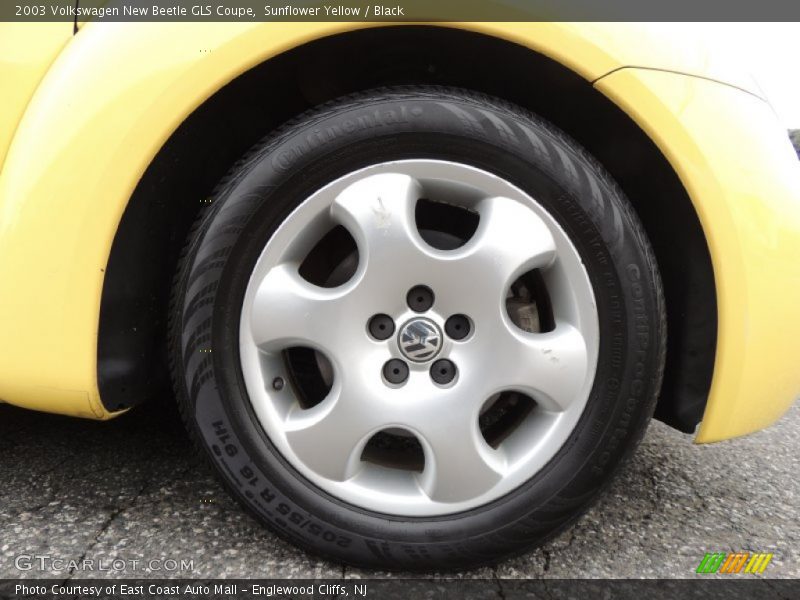 Sunflower Yellow / Black 2003 Volkswagen New Beetle GLS Coupe