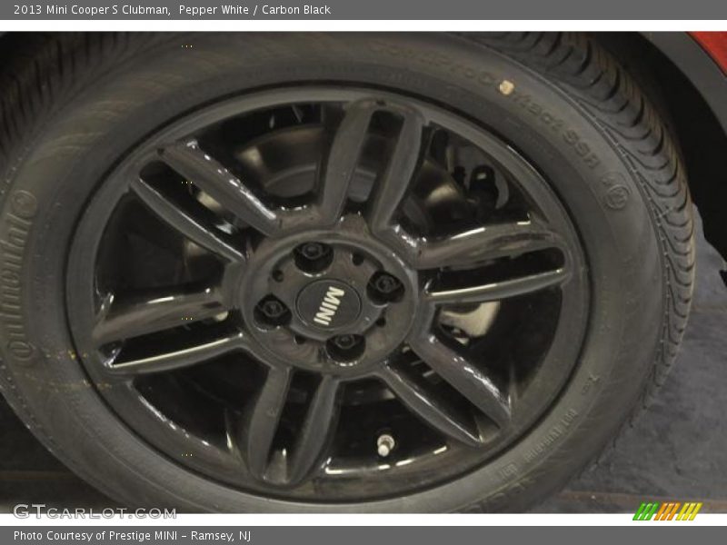 Pepper White / Carbon Black 2013 Mini Cooper S Clubman