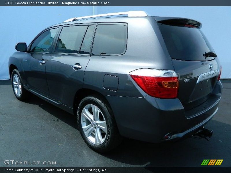 Magnetic Gray Metallic / Ash 2010 Toyota Highlander Limited