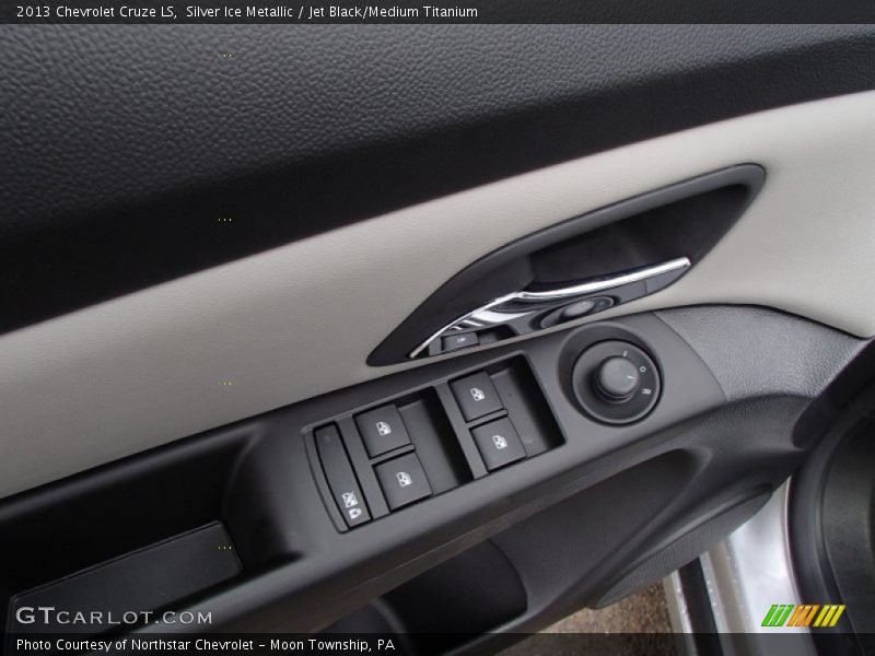 Silver Ice Metallic / Jet Black/Medium Titanium 2013 Chevrolet Cruze LS
