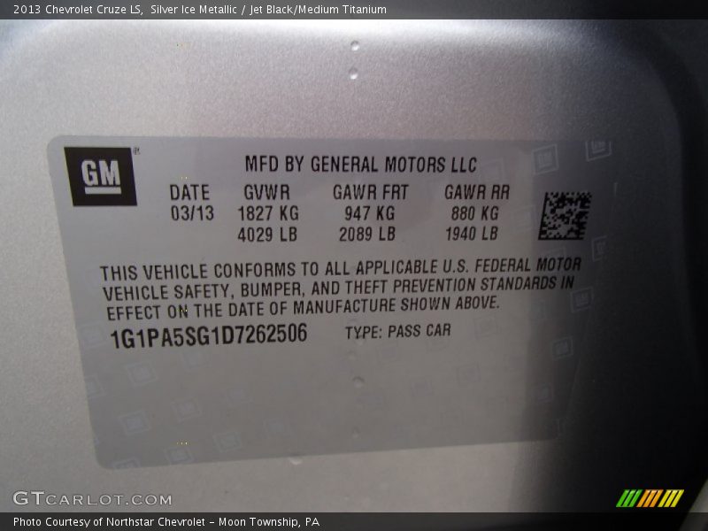 Silver Ice Metallic / Jet Black/Medium Titanium 2013 Chevrolet Cruze LS