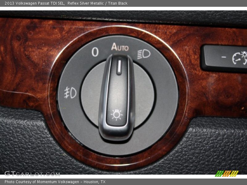 Reflex Silver Metallic / Titan Black 2013 Volkswagen Passat TDI SEL
