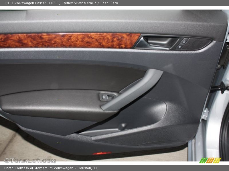 Reflex Silver Metallic / Titan Black 2013 Volkswagen Passat TDI SEL