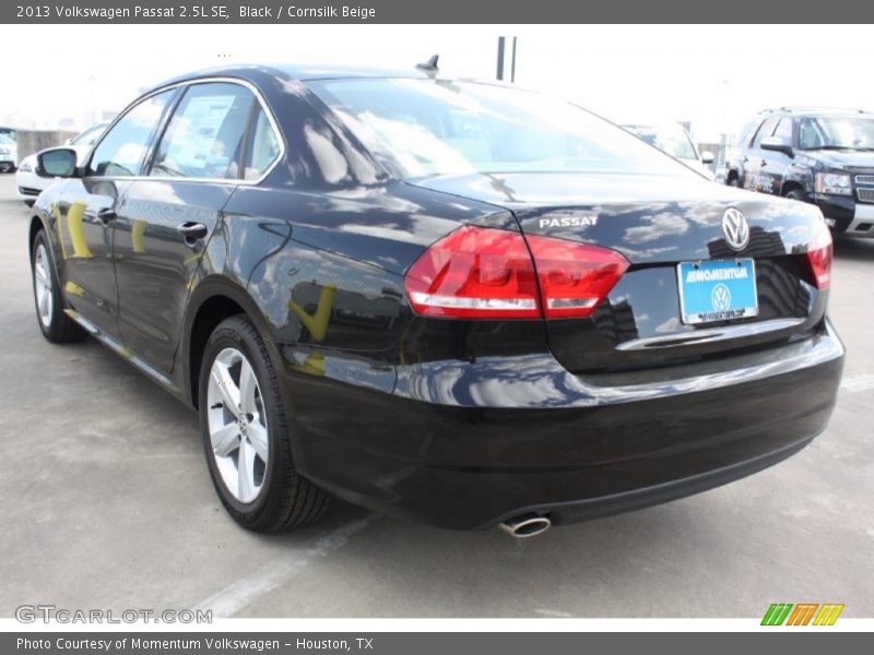 Black / Cornsilk Beige 2013 Volkswagen Passat 2.5L SE