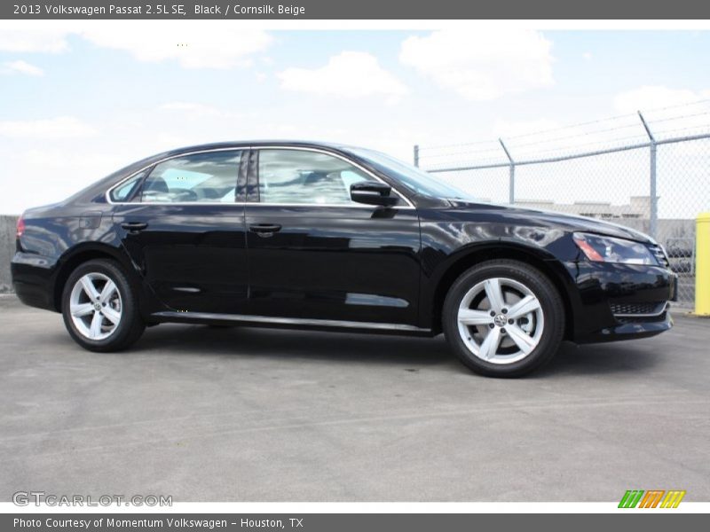 Black / Cornsilk Beige 2013 Volkswagen Passat 2.5L SE