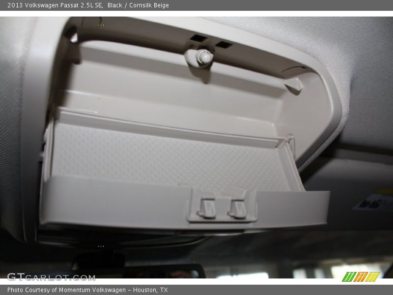 Black / Cornsilk Beige 2013 Volkswagen Passat 2.5L SE