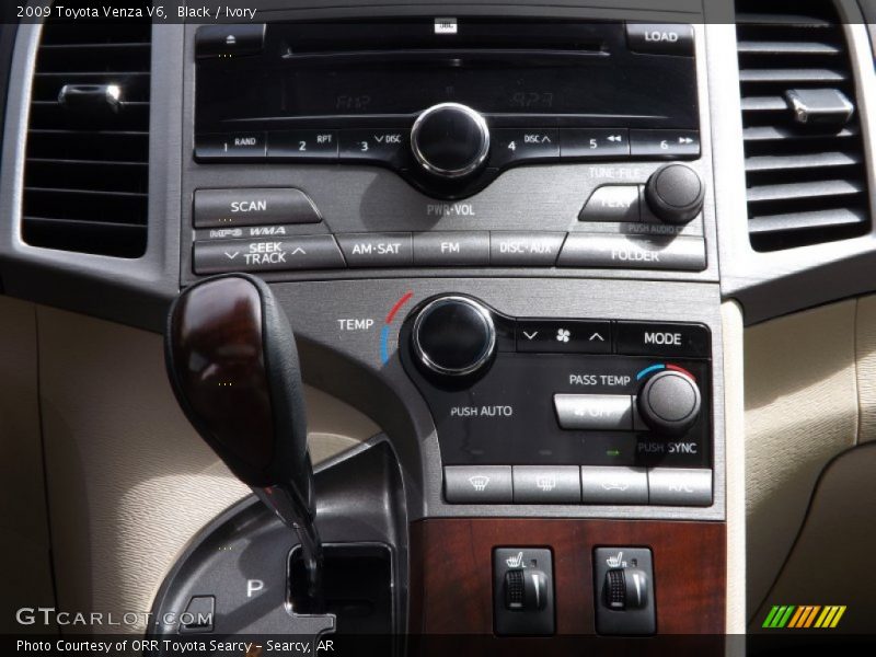 Black / Ivory 2009 Toyota Venza V6