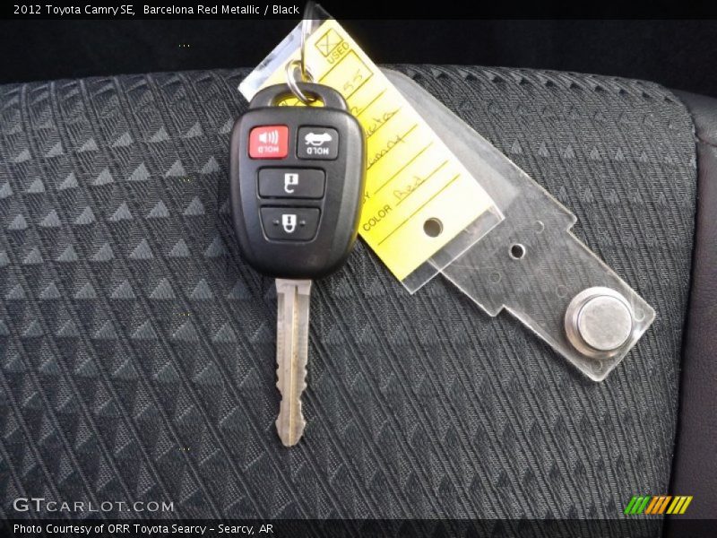Barcelona Red Metallic / Black 2012 Toyota Camry SE