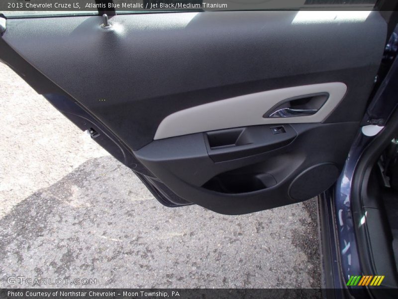 Atlantis Blue Metallic / Jet Black/Medium Titanium 2013 Chevrolet Cruze LS