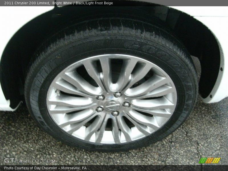 Bright White / Black/Light Frost Beige 2011 Chrysler 200 Limited