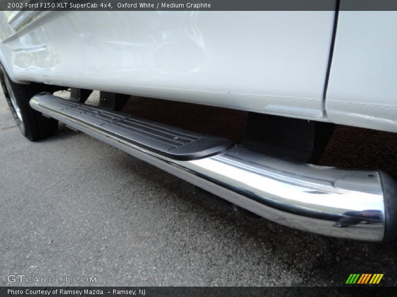 Oxford White / Medium Graphite 2002 Ford F150 XLT SuperCab 4x4