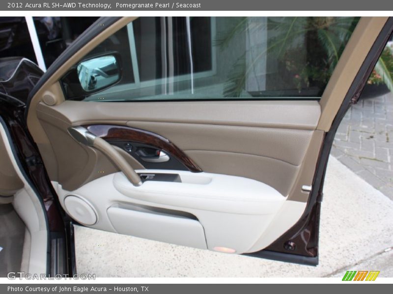 Door Panel of 2012 RL SH-AWD Technology