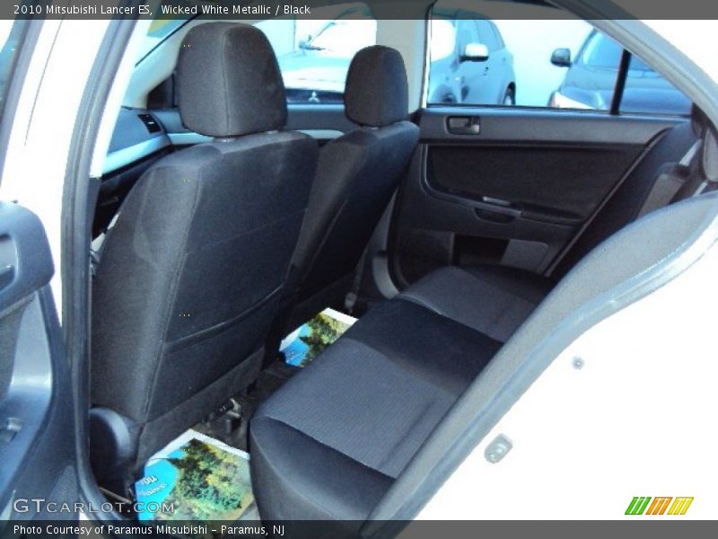 Wicked White Metallic / Black 2010 Mitsubishi Lancer ES