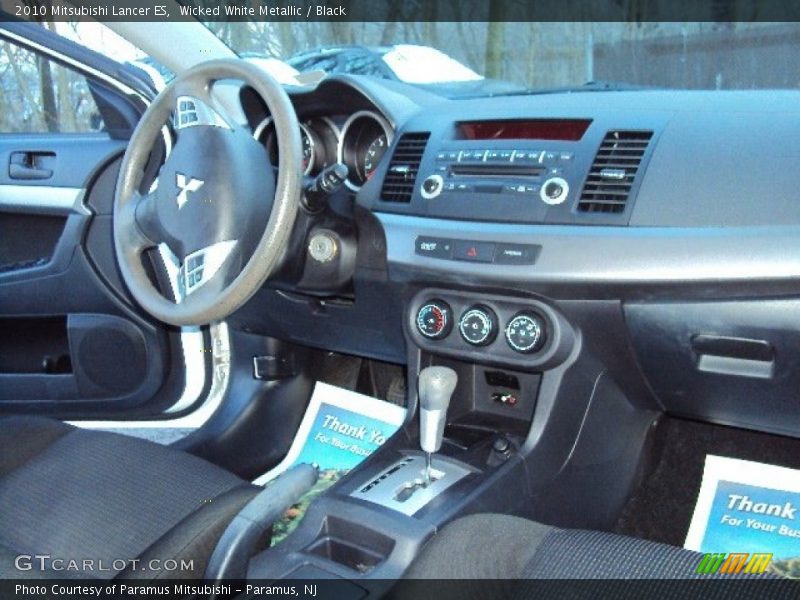 Wicked White Metallic / Black 2010 Mitsubishi Lancer ES
