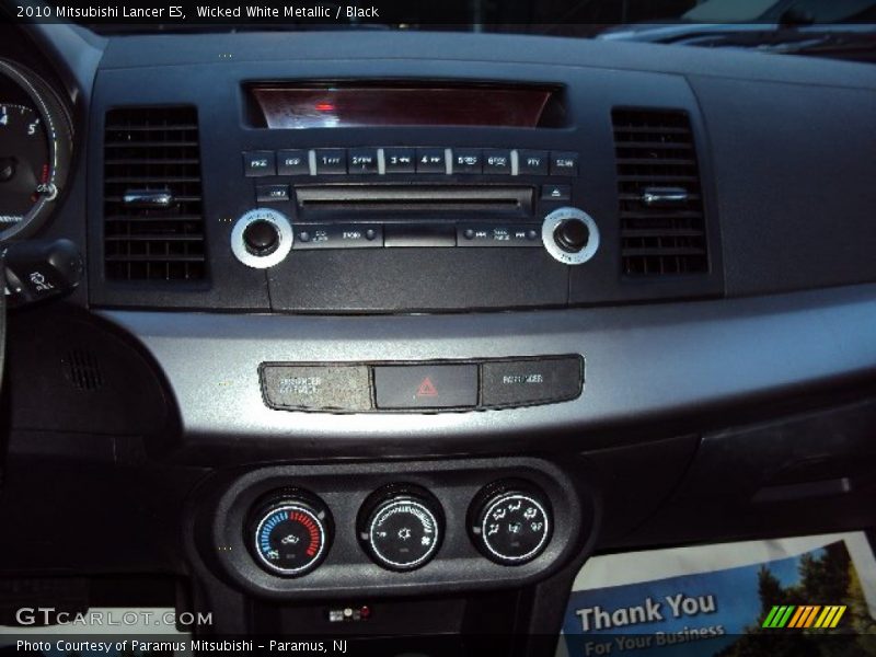 Wicked White Metallic / Black 2010 Mitsubishi Lancer ES