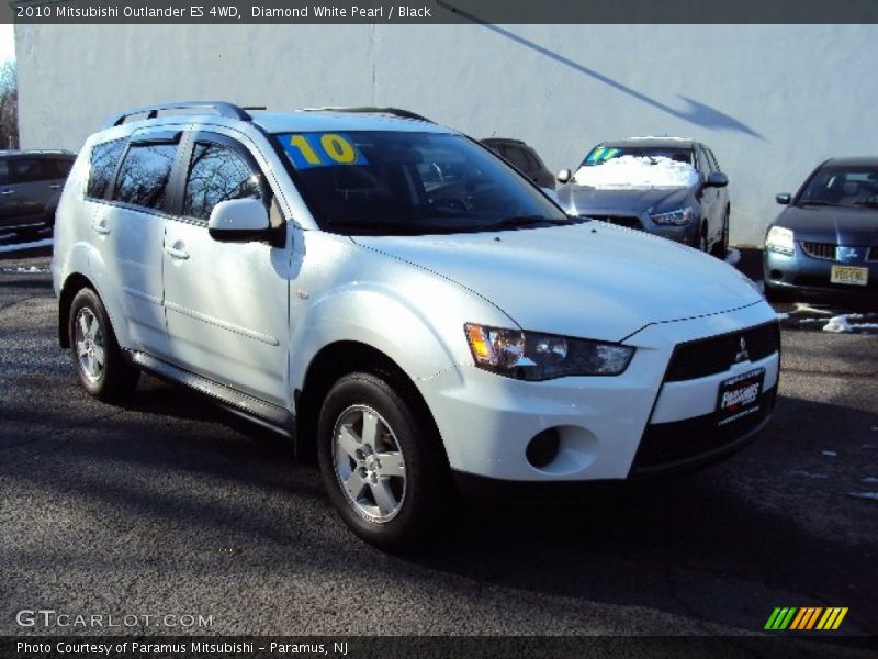 Diamond White Pearl / Black 2010 Mitsubishi Outlander ES 4WD