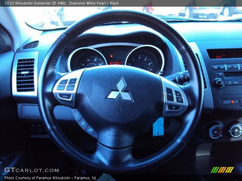 Diamond White Pearl / Black 2010 Mitsubishi Outlander ES 4WD