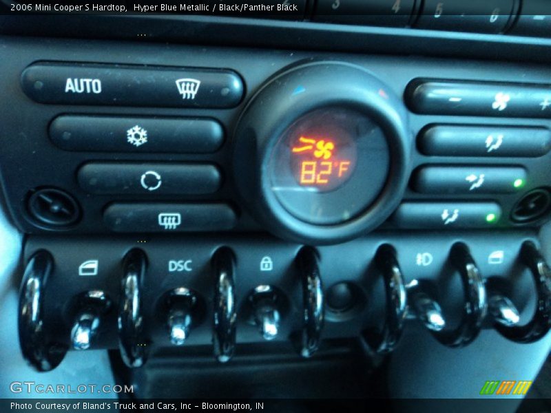 Hyper Blue Metallic / Black/Panther Black 2006 Mini Cooper S Hardtop