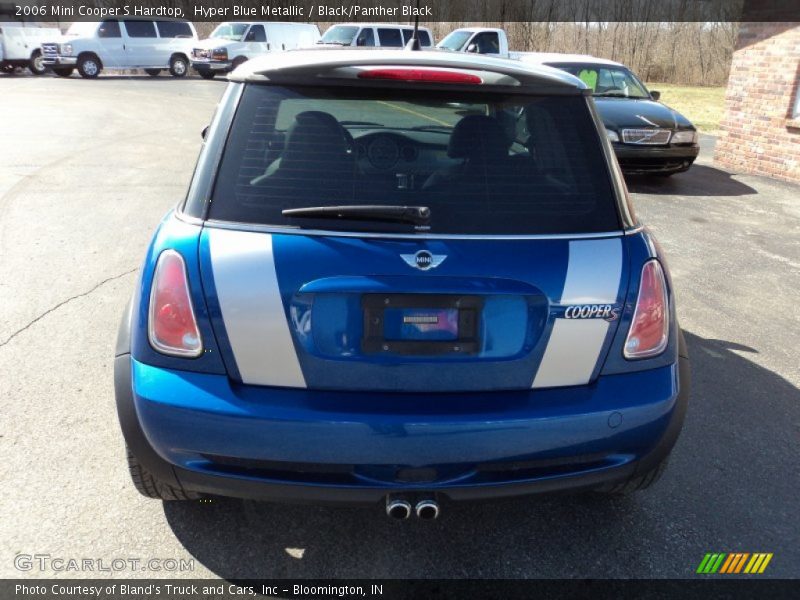 Hyper Blue Metallic / Black/Panther Black 2006 Mini Cooper S Hardtop