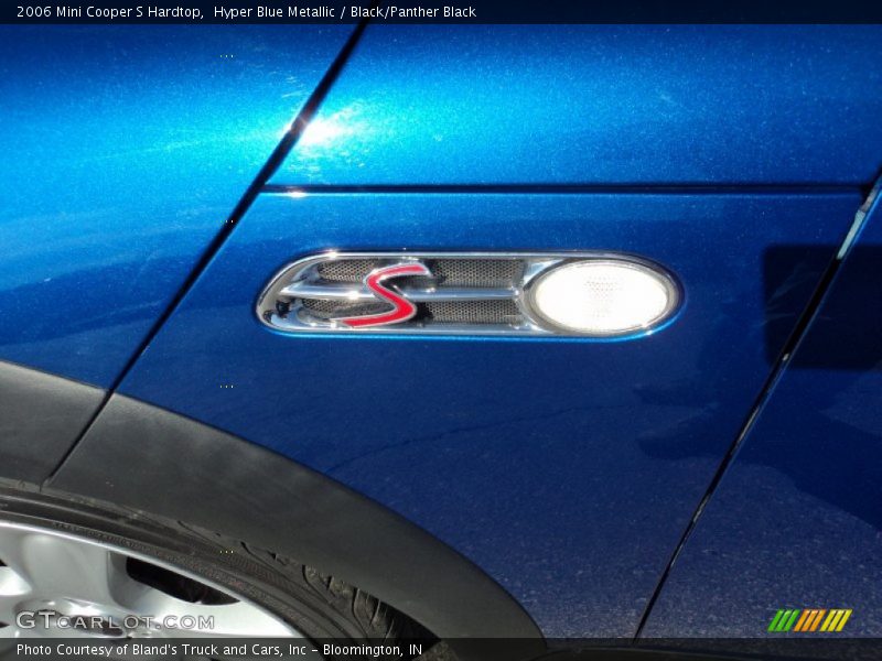 Hyper Blue Metallic / Black/Panther Black 2006 Mini Cooper S Hardtop