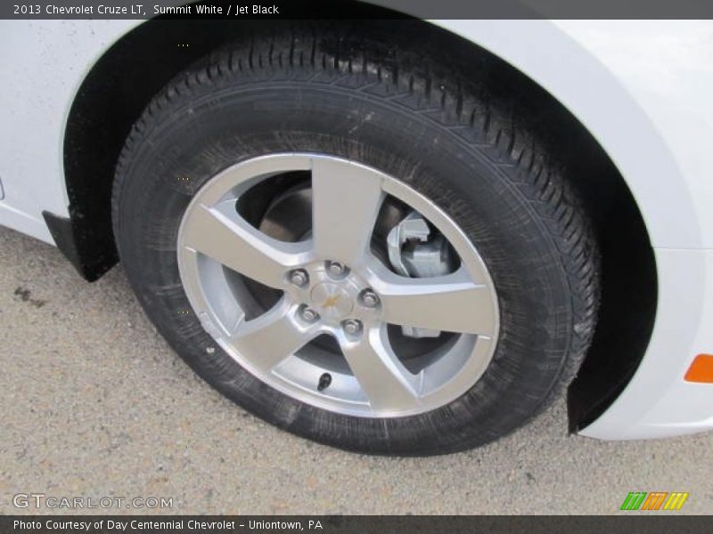 Summit White / Jet Black 2013 Chevrolet Cruze LT