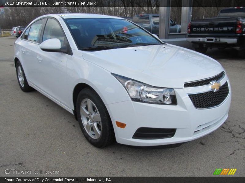 Summit White / Jet Black 2013 Chevrolet Cruze LT